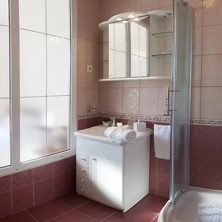 Luxury Duje Σπλιτ