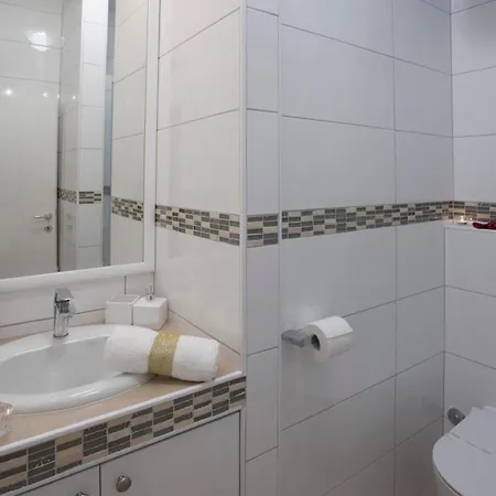 Luxury Duje Πανσιόν 4*